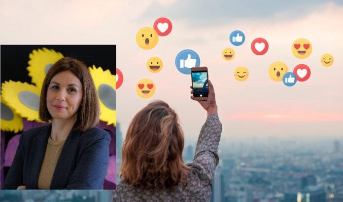 Image-illustrating-a-social-media-influencer-1-scaled-1
