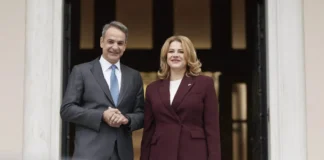 Συνάντηση Μητσοτάκη με τη Λετονή πρωθυπουργό: «Ηγετικός ο ρόλος σας στην περιοχή»