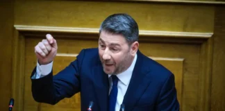 Άγρια κόντρα ΠΑΣΟΚ – ΝΔ για τις υποκλοπές με φόντο τις εκλογές: Οι πρακτικές της κυβέρνησης θυμίζουν «πρακτικές συμμορίας»