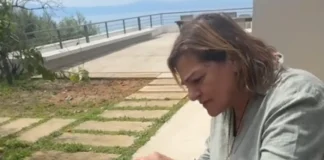 Η Βίκυ Σταυροπούλου αναβίωσε σκηνή από τη σειρά «Είσαι το ταίρι μου» μετά το σούβλισμα αρνιού το Πάσχα