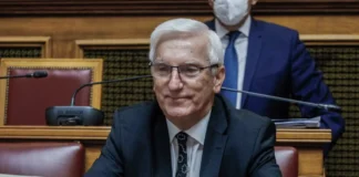 Ανδρουλάκης σε Δεμίρη: Έχετε δει τους λόγους της παρακολούθησης μου; Όχι – Ο διάλογος του προέδρου του ΠΑΣΟΚ με τον διοικητή της ΕΥΠ