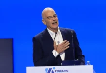 Οι Τούρκοι παρενόχλησαν το αεροσκάφος του Νίκου Δένδια