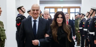 Η Κίμπερλι Γκιλφόιλ ανάρτησε βίντεο με τον Νίκο Δένδια να λέει ότι η Ελλάδα έχει από τις ισχυρότερες αεροπορίες στον πλανήτη
