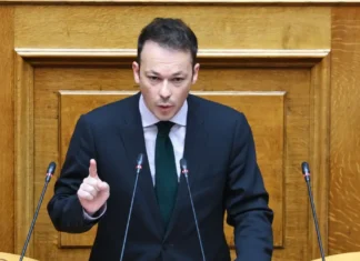 Παραιτείται από βουλευτής ο Ζαμπάρας: «Αφήνω τα έδρανα και συνεχίζω με τον Αλέξη Τσίπρα και την ΕΛΑΣ»
