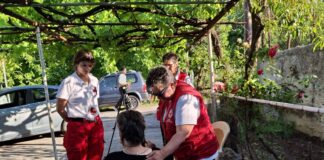 Ο Ελληνικός Ερυθρός Σταυρός ενισχύει τους κατοίκους στις σεισμόπληκτες περιοχές της Β. Εύβοιας