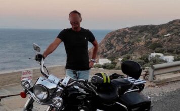 «Κοιμόμουν στο σαλόνι, δεν ξέρω ποιος τους σκότωσε»: Τι ισχυρίζεται ο Ιταλός για το βράδυ του διπλού φονικού