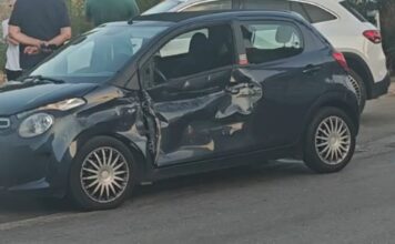 Απατεώνες παρίσταναν συνεργείο του ΔΕΔΔΗΕ, τράκαραν τρία αυτοκίνητα και εξαφανίστηκαν