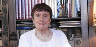 Πέθανε η Ελένη Πορτάλιου