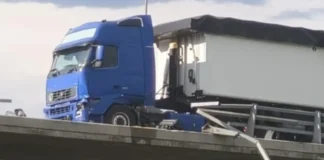 Νταλίκα ντελάπαρε λόγω βροχής
