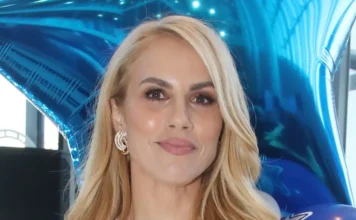 Η φάρσα της Ντορέττας Παπαδημητρίου με την αδερφή της στη μητέρα τους – «Βρε παιδάκι μου γιατί μου τα κάνεις αυτά;»
