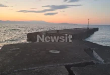 Πλοίο γεμάτος επιβάτες προσέκρουσε σε προβλήτα στο λιμάνι της Ραφήνας και τον έκοψε στα δύο