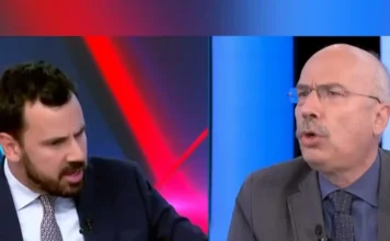 Μαργαρίτης σε Ρωμανό: «Να πας στην Αννίτα Πάνια να πουλάς τσαμπουκά που ήσουνα τραγουδιάρης»