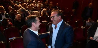 Έτοιμος να πάει στον Αλέξη Τσίπρα ο Πέτρος Κόκκαλης