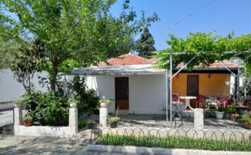 Το σπίτι των παιδικών αναμνήσεων που αναγεννήθηκε στην παραλία της Μπούφας (φωτογραφίες)
