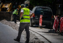 Πρόστιμα σε επιχειρήσεις έως 2.000 ευρώ ανά εργαζόμενο αν δεν συμμορφωθούν με τις έκτακτα μέτρα για τον καύσωνα