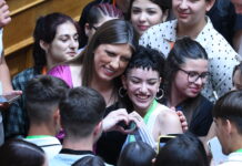 Η Κωνσταντοπούλου κάλεσε το «100» στην Βουλή: Κατήγγειλε τους βουλευτές της ΝΔ για απόπειρα εκβίασης και ζήτησε τη σύλληψή τους