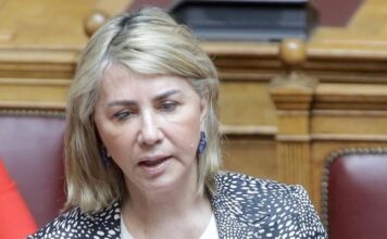 Αναφορά της Ζ. Μακρή για το ψηφιακό τέλος συναλλαγής στα σχολικά κυλικεία