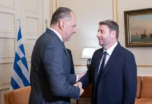 Ανδρουλάκης για το καλώδιο Ελλάδας – Κύπρου μετά τις συναντήσεις με Γεραπετρίτη και Δένδια: «Δεν φτάνει το Μαξίμου να σηκώνει τηλέφωνα στις 3 το πρωί»