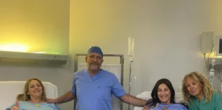 Δύο αδελφές γέννησαν την ίδια ημέρα αγοράκια με ακριβώς το ίδιο βάρος