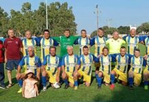 Φιλικό στη Σαντορίνη έδωσαν οι Επίλεκτοι Παλαίμαχοι Θεσσαλίας