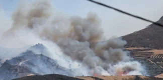 Νέα αναζωπύρωση της φωτιάς στο Ρέθυμνο και απανωτά μηνύματα του 112