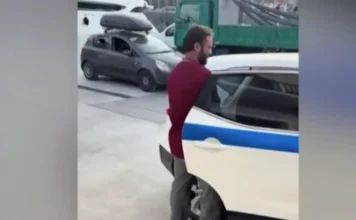 «Όσα λένε για μένα είναι ψέματα και τραγελαφικά»-Tι λέει ο γιατρός που συνελήφθη στο Καστελόριζο (βίντεο)