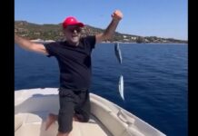 Η οργή του Μιχάλη Ιατρόπουλου για τους λαγοκέφαλους που ψάρεψε: Τελικά από τούς μαλ@@@ες δεν γλυτώνεις πουθενά…