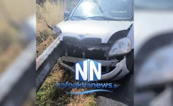 Αυτοκίνητο καρφώθηκε σε προστατευτικές μπάρες-2 τραυματίες