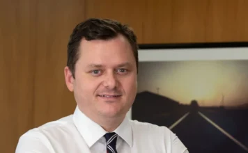 Ο CEO των σιδηροδρόμων παραδέχεται ότι δεν λειτουργεί το αυτόματο φρένο, τρία χρόνια μετά τα Τέμπη