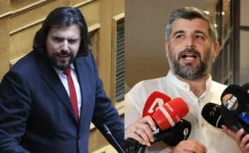 Σύγκρουση Πέτρου Παππά – Γιάννη Μπουλέκου για τις βουλευτικές έδρες: «Αν είστε τίμιος, παραδώστε την»