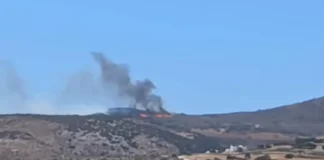Αναζωπύρωση της φωτιάς στη Πάρο: Ήχησε το 112 για εκκένωση της περιοχής Άσπρο Χωριό