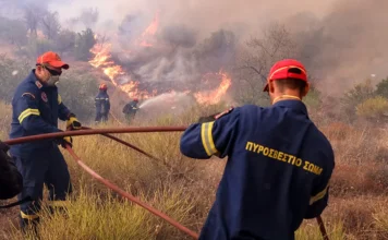 Νεκρός και τρίτος πυροσβέστης σε μία ημέρα: Πέθανε στο πύρινο μέτωπο του Γυθείου