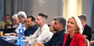 Ο οδικός χάρτης του ΣΥΡΙΖΑ ως τις εκλογές: Ανασυγκρότηση, ψηφοδέλτια και πανελλαδικές περιοδείες έως τα μέσα Σεπτεμβρίου