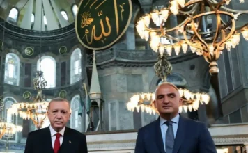 «Εμπρηστική» δήλωση του Τούρκου υπουργού Πολιτισμού: «Σύμβολο της Άλωσης η Αγία Σοφία»