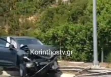 Έσπασε τις μπάρες, πέρασε στο αντίθετο ρεύμα και καρφώθηκε σε αυτοκίνητο – 3 τραυματίες