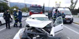 Νεκρός 19χρονος σε σφοδρή σύγκρουση δύο αυτοκινήτων