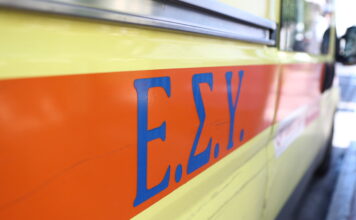 Φορτηγό έκανε όπισθεν, παρέσυρε και σκότωσε γυναίκα