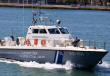 Σύγκρουση τουριστικών σκαφών στο Βουτούμι Αντίπαξων – Τρεις επιβάτες στο Κέντρο Υγείας