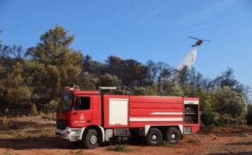 Φωτιά στο Πικέρμι: Βρέθηκε απανθρακωμένη σορός σε αυτοκίνητο