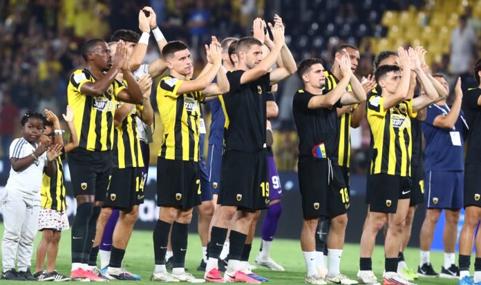 aek applause