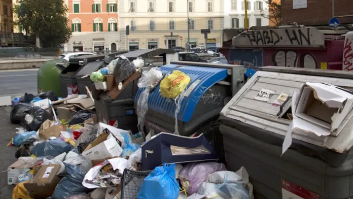 ap-garbage-italy-1200x675