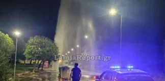 Βαν γκρέμισε πυροσβεστικό κρουνό και δημιούργησε «σιντριβάνι» 8 μέτρων