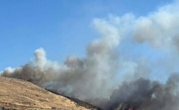 Χωρίς ενεργό μέτωπο η φωτιά στον Θάνο Λήμνου: 112 για εκκένωση δύο περιοχών, απομακρύνθηκαν 59 κάτοικοι δια θαλάσσης