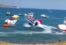 Ατζαμής χειριστής σκάφους έχασε τον έλεγχο και… καβάλησε δύο ακόμη πλοιάρια