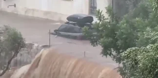 Χάος στη Μάνη από τη σφοδρή νεροποντή: Γυναίκα χτυπήθηκε από κεραυνό στο Οίτυλο, δρόμοι έγιναν ποτάμια