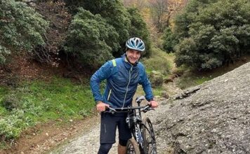 Στο νοσοκομείο ο Κυριάκος Μητσοτάκης μετά από ατύχημα με ποδήλατο