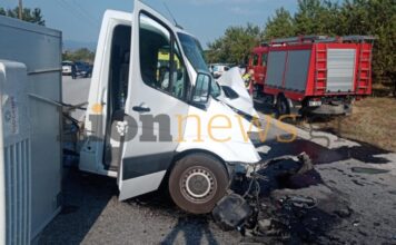 Μητέρα και γιος οι νεκροί από την μετωπική σύγκρουση φορτηγού με ΙΧ