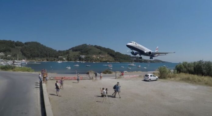 skiathos aeroplano