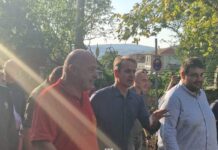 H Λίντσεϊ Κλάνσι, που κατηγορείται για τη δολοφονία των τριών παιδιών της, ζήτησε από τον Τραμπ να της απονείμει χάρη