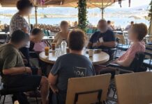 Βόλτα στην παραλία του Βόλου για τους ωφελούμενους του ΚΔΗΦ-ΑμεΑ